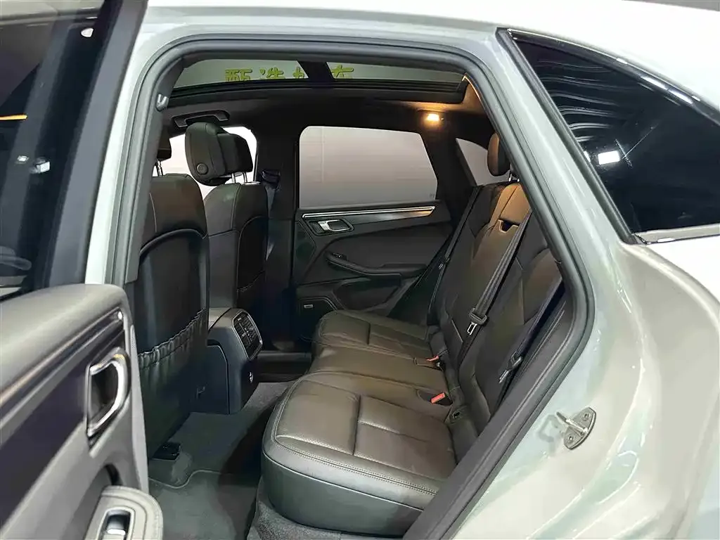 Porsche Macan 2021 из CN, фото 8