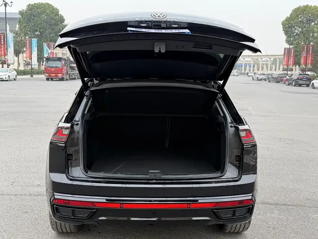 Volkswagen Teramont 2024 из CN, фото 10