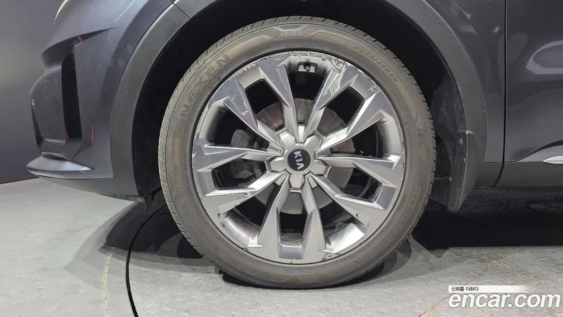 Kia Sorento — фото 5
