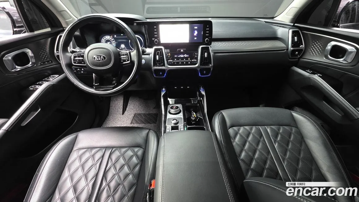 Kia Sorento — фото 7