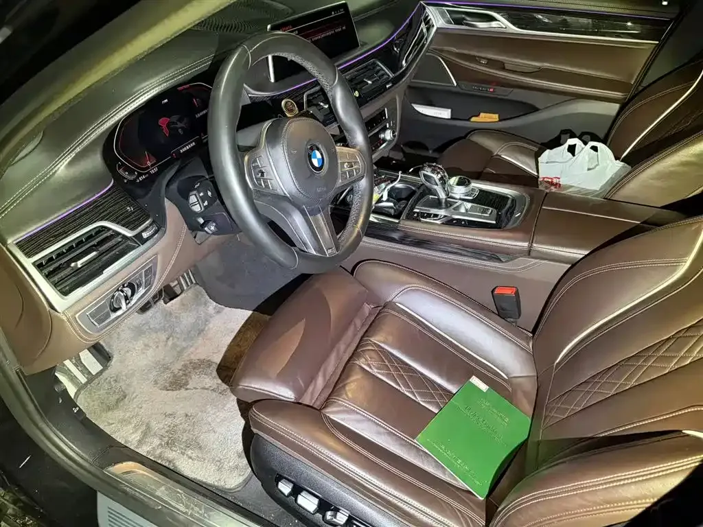 BMW 7 Series 2021 из CN, фото 7
