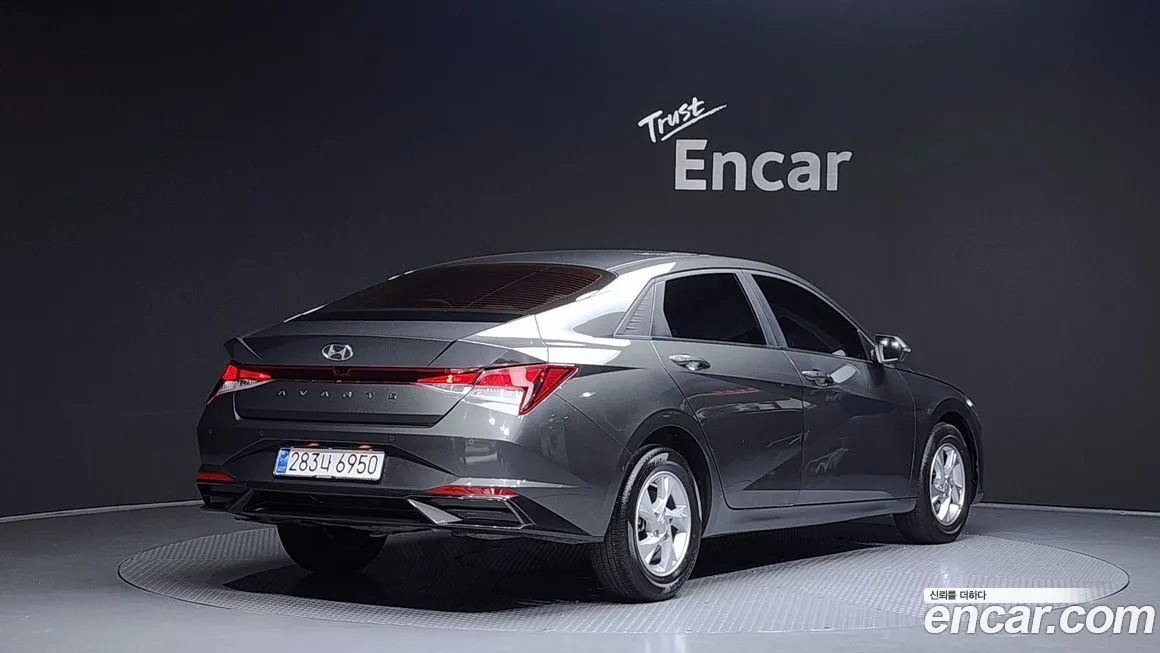 Hyundai AVANTE — фото 2