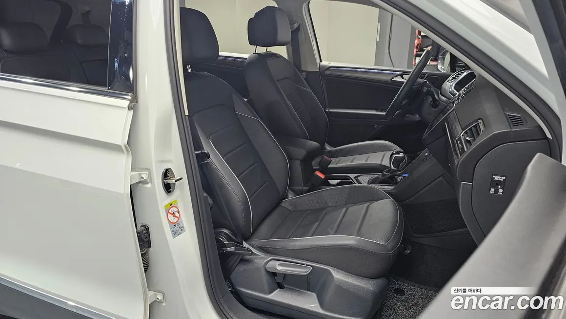 Volkswagen Tiguan — фото 10