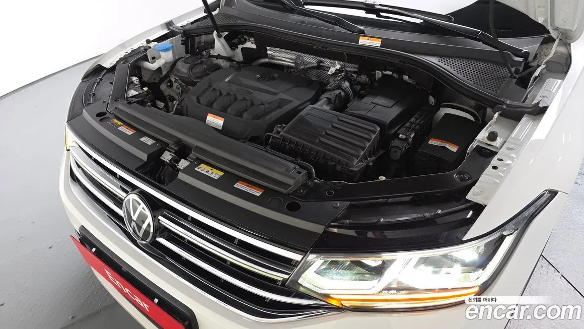 Volkswagen Tiguan — фото 6