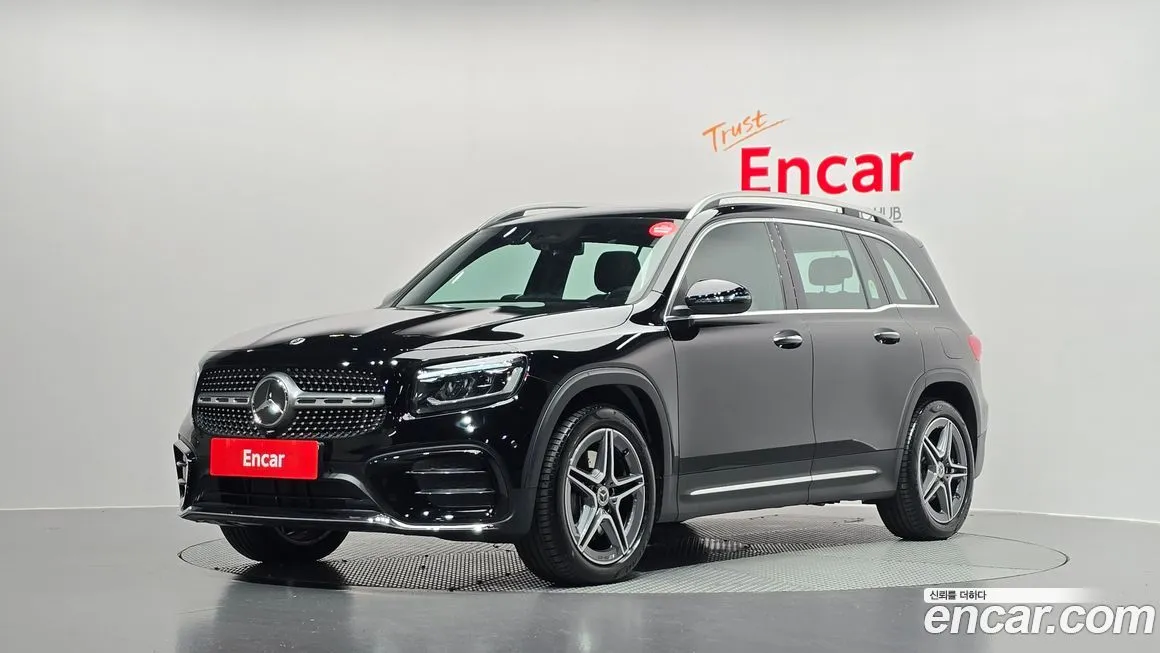 Mercedes-Benz GLB-Class — фото 1