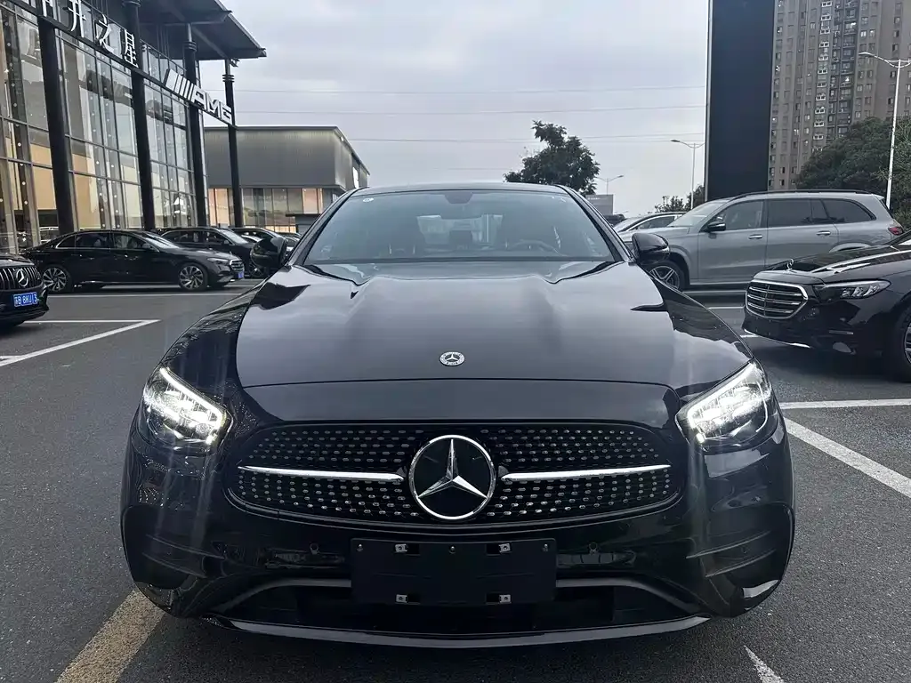 Mercedes-Benz E-Class (Import) — фото 2