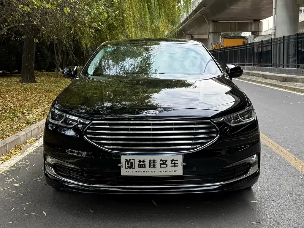 Ford Taurus 2021 из CN, фото 2