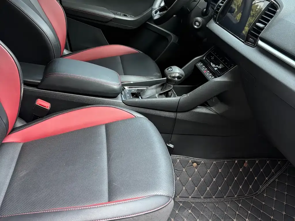 Skoda Karoq 2022 из CN, фото 7