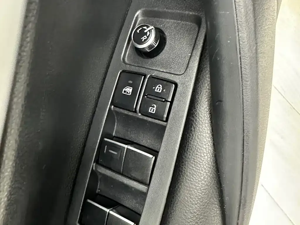 Toyota Corolla 2021 из CN, фото 10
