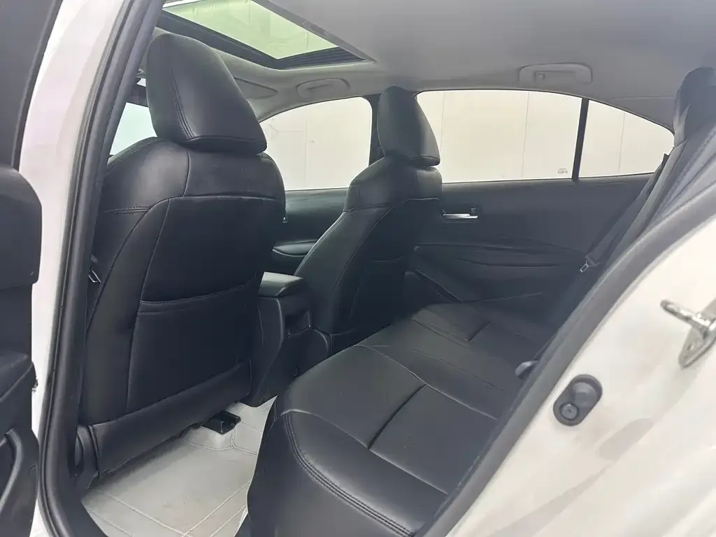 Toyota Corolla 2021 из CN, фото 4