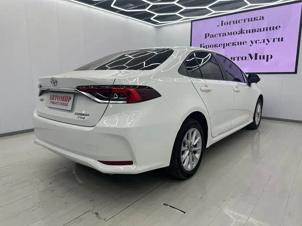 Toyota Corolla 2021 из CN, фото 8