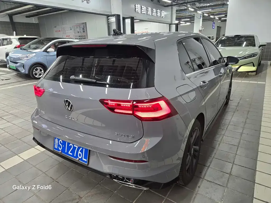 Volkswagen Golf 2024 из CN, фото 10