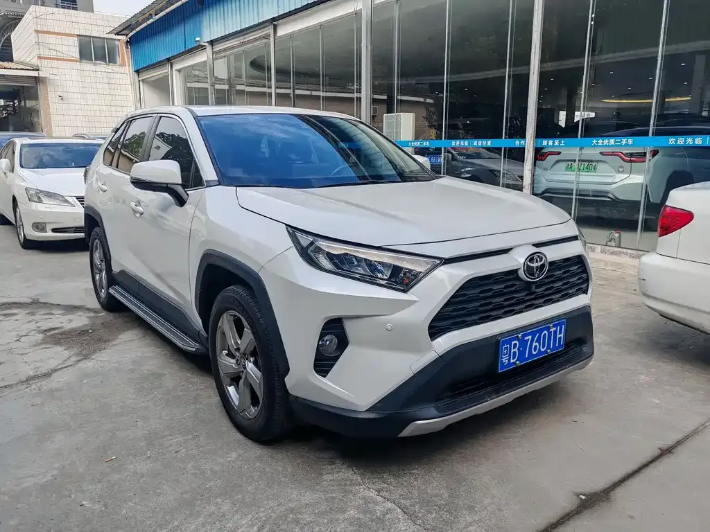 Toyota RAV4 2021 из CN, фото 3