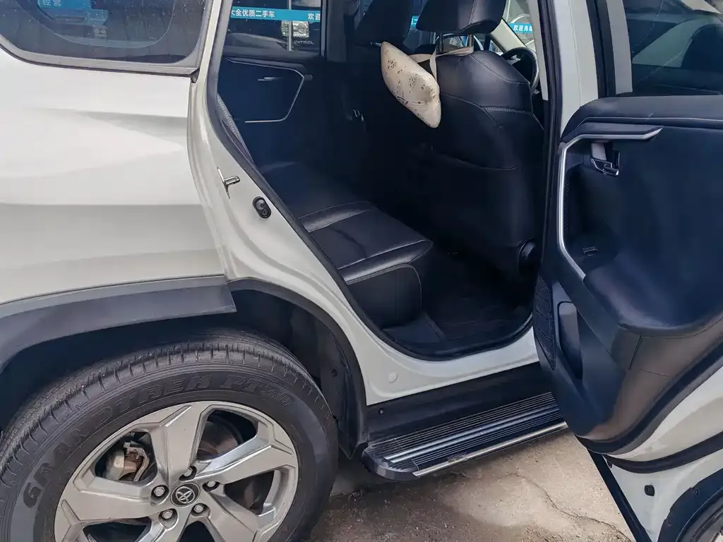 Toyota RAV4 2021 из CN, фото 7