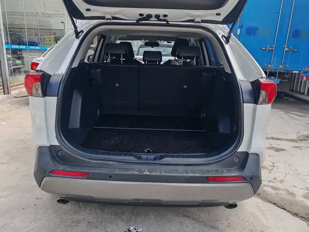 Toyota RAV4 2021 из CN, фото 9
