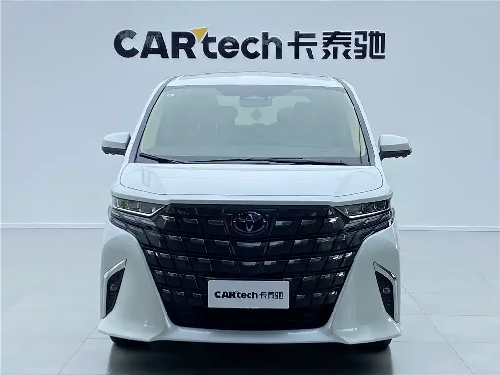 Toyota Alphard — фото 3