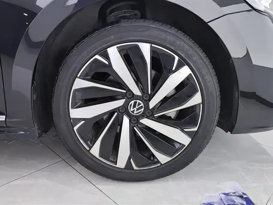 Volkswagen Passat — фото 6