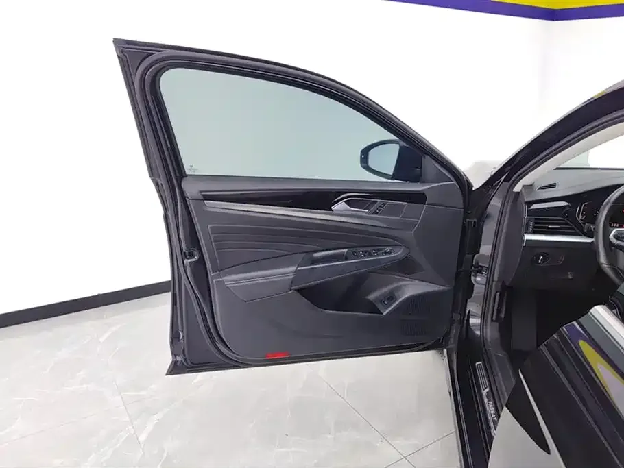 Volkswagen Passat — фото 7