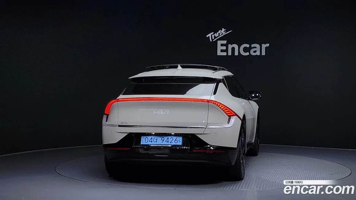 Kia EV6 — фото 4