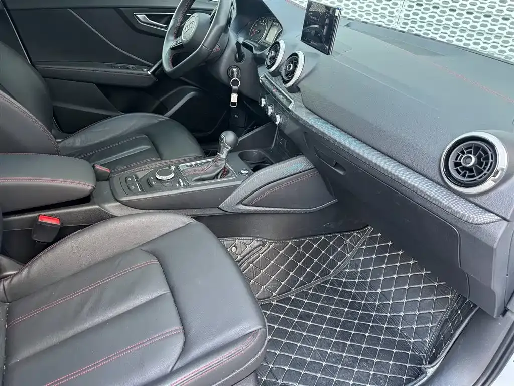 Audi Q2L 2023 из CN, фото 8