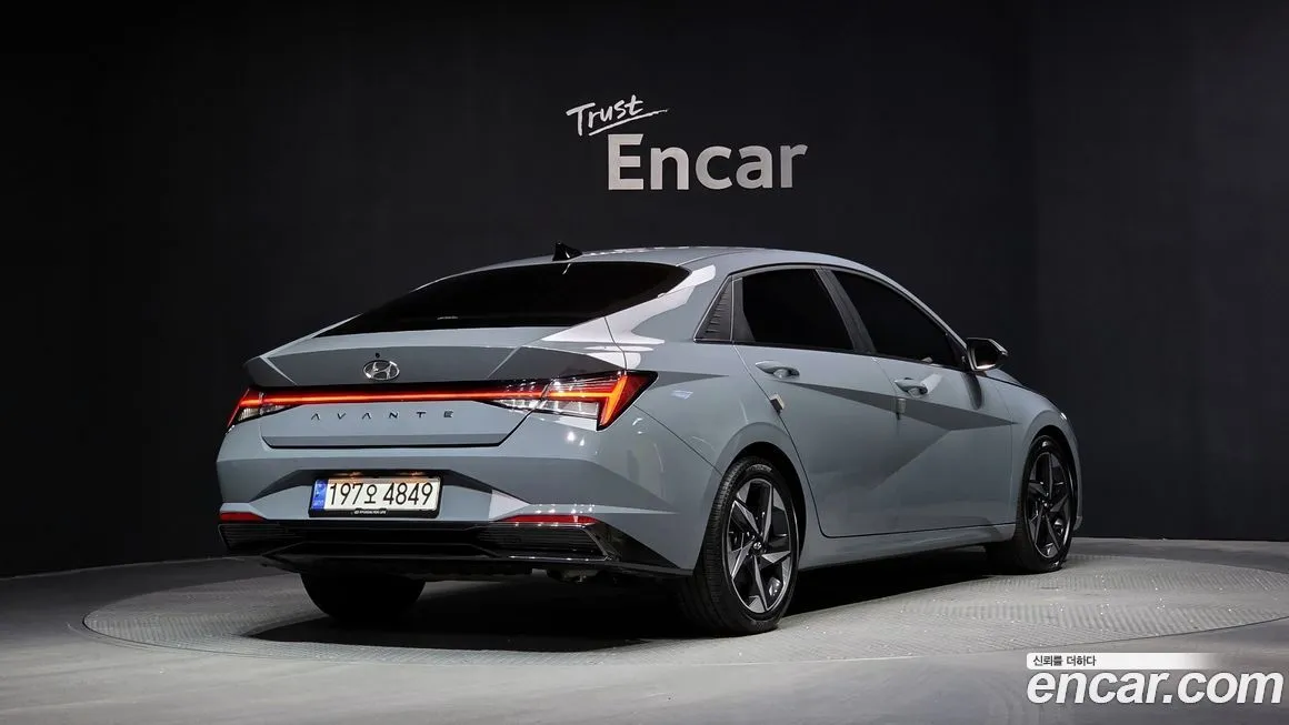 Hyundai AVANTE — фото 2