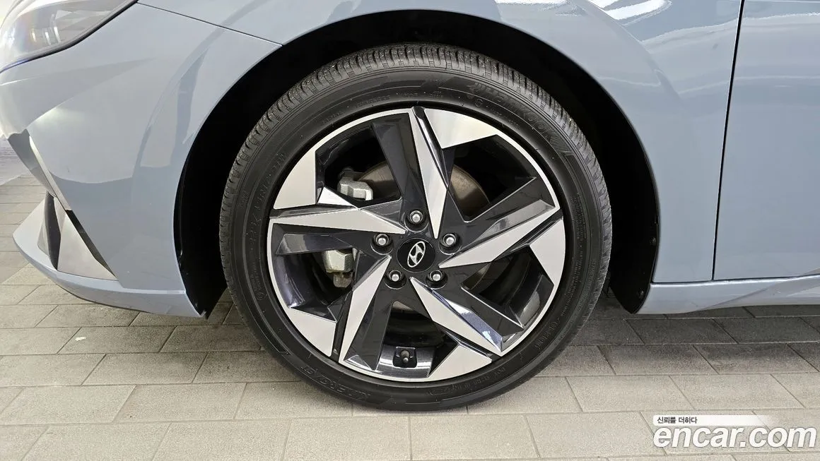 Hyundai AVANTE — фото 5