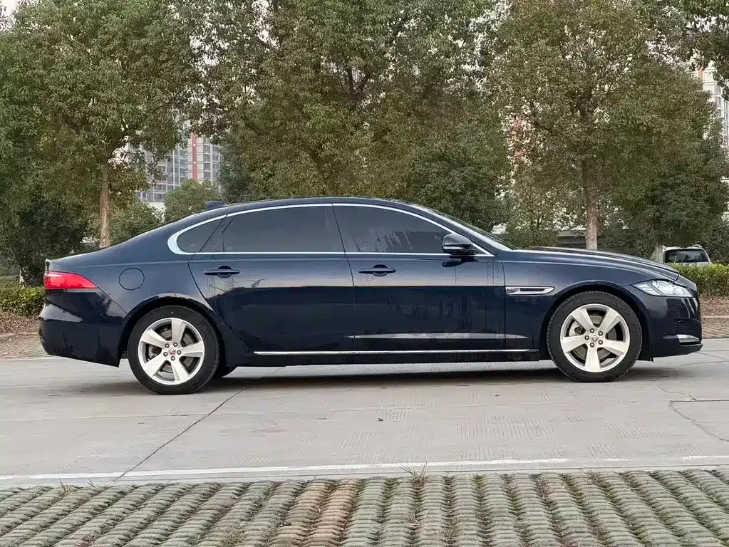 Jaguar XFL — фото 6
