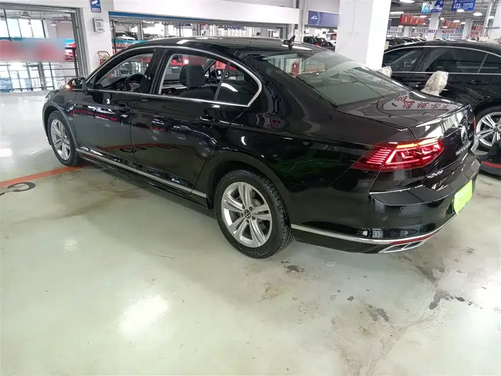 Volkswagen Magotan 2024 из CN, фото 5