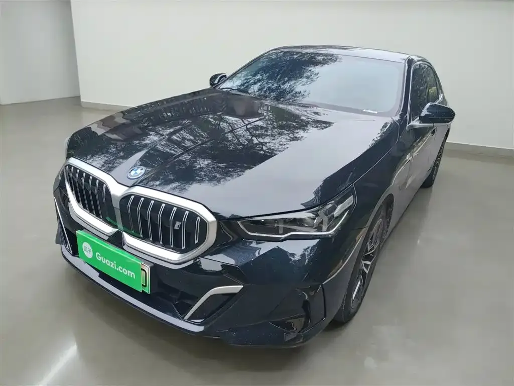 BMW i5 2025 из CN, фото 2