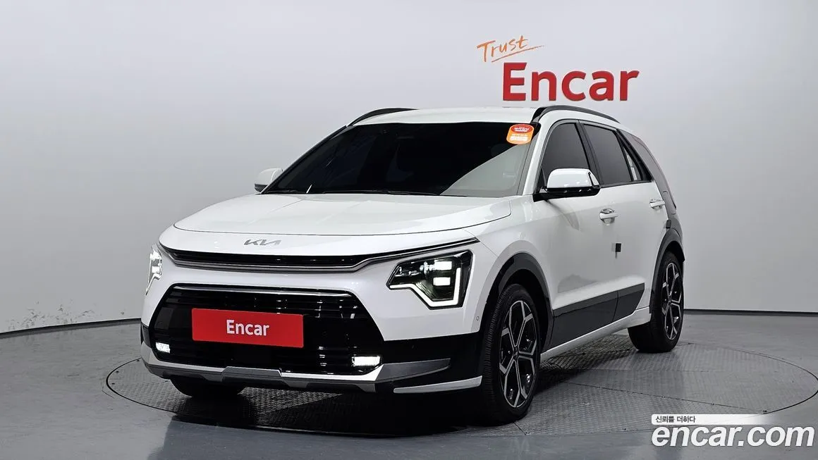 Kia Niro — фото 1