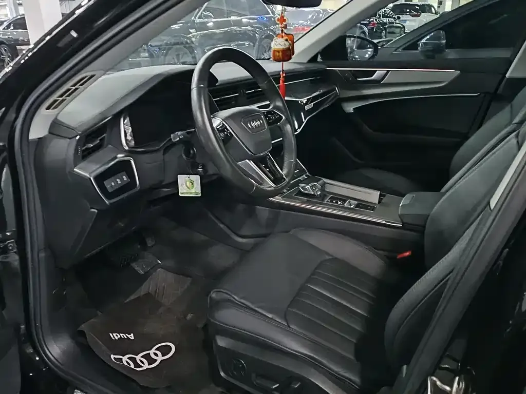 Audi A6L 2021 из CN, фото 5