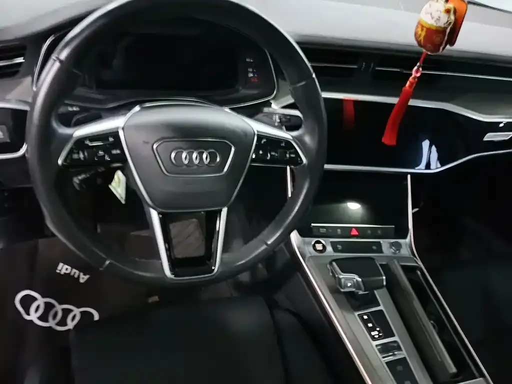 Audi A6L 2021 из CN, фото 6