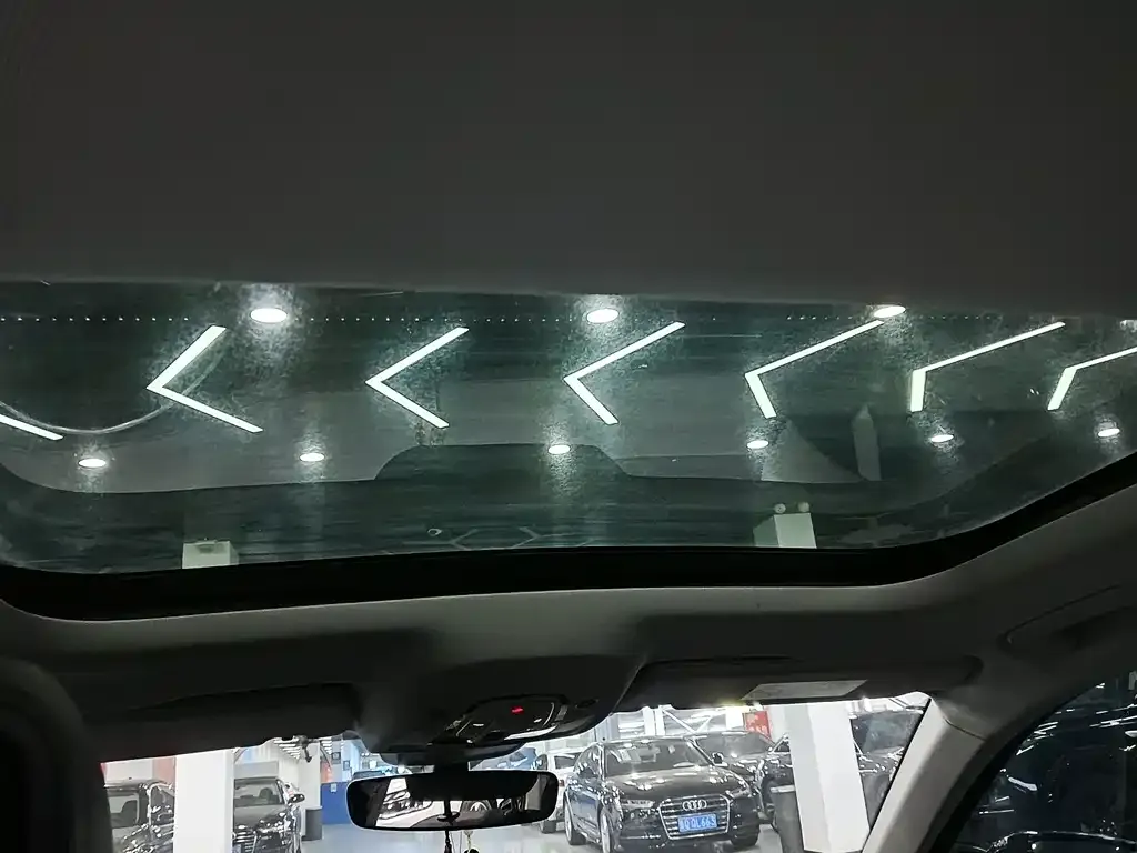 Audi A6L 2021 из CN, фото 9