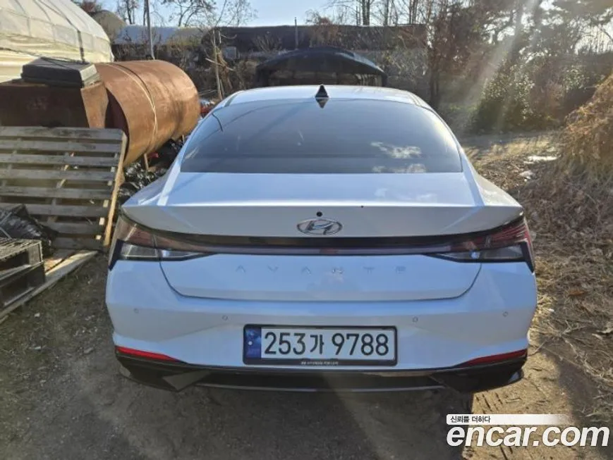 Hyundai AVANTE — фото 2