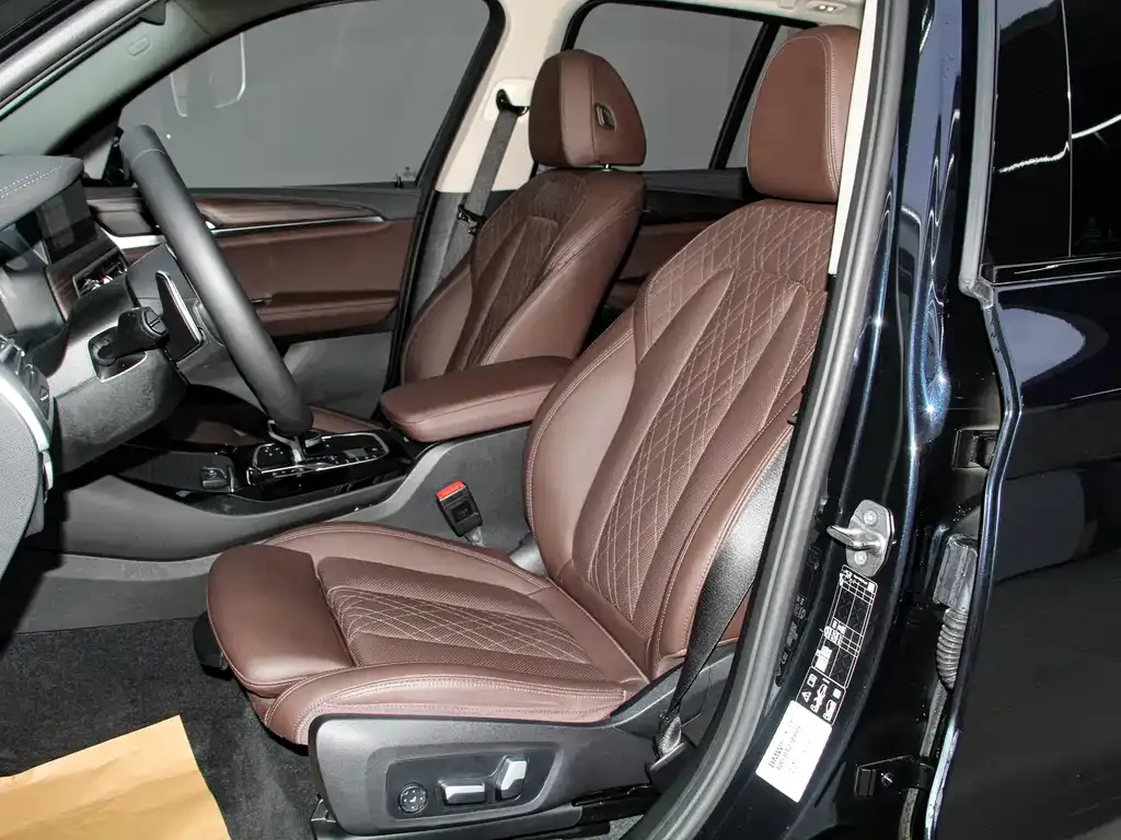 BMW X3 2023 из CN, фото 2