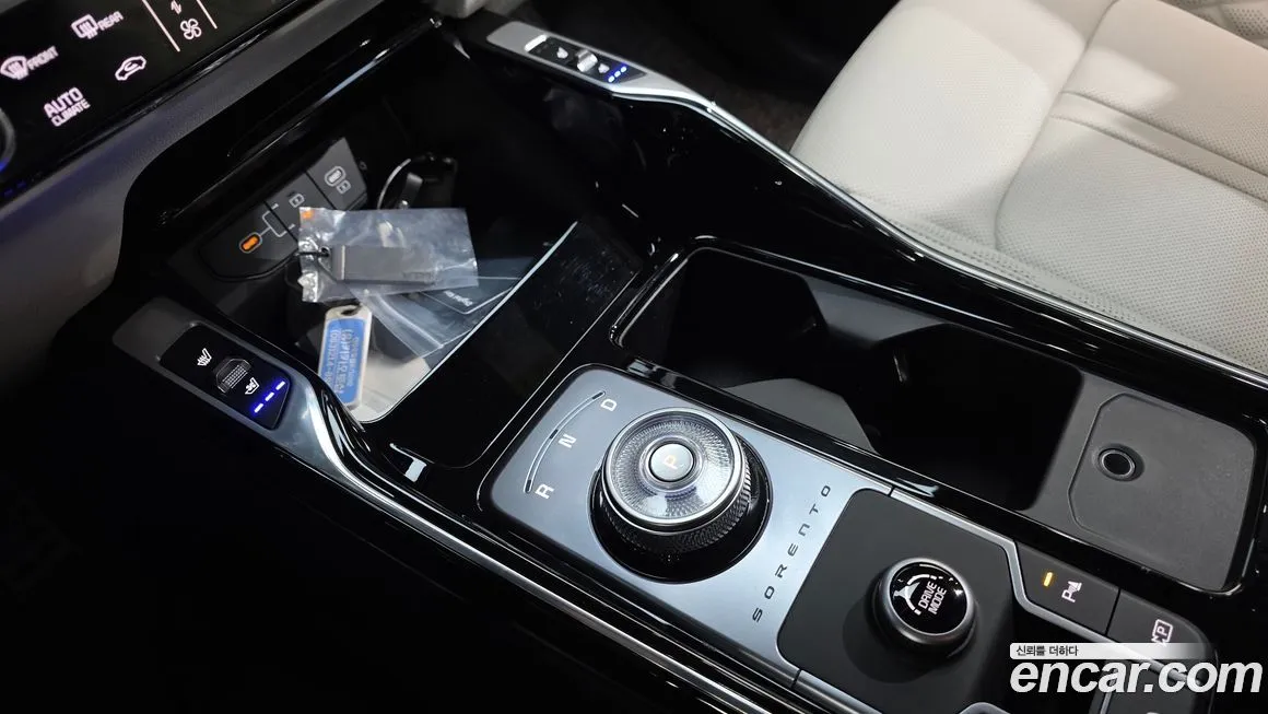 Kia Sorento — фото 9