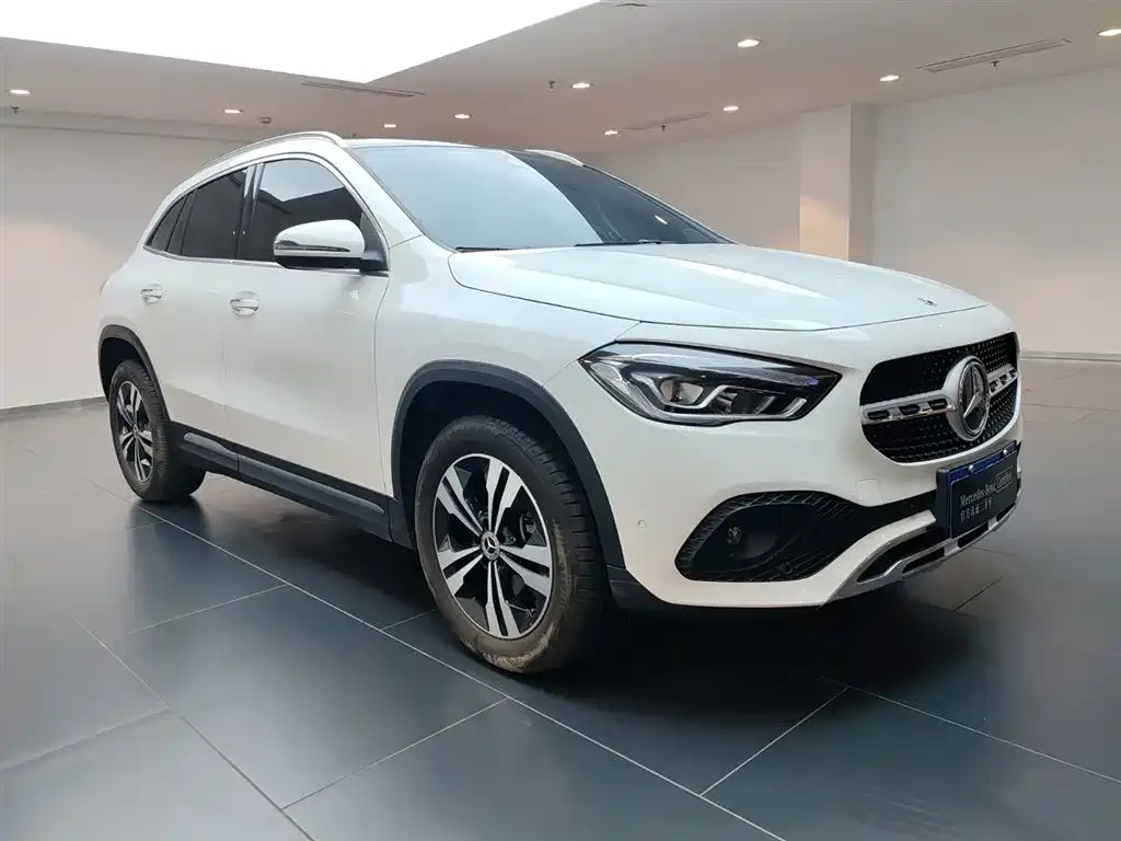 Mercedes-Benz GLA 2023 из CN, фото 2