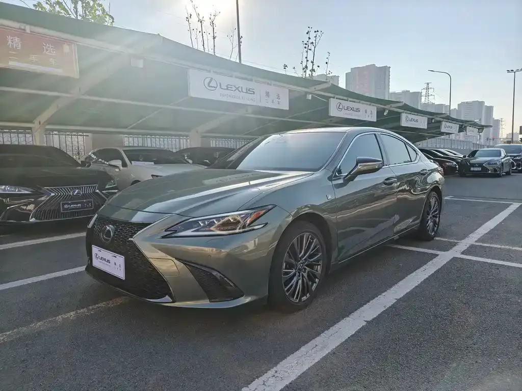Lexus ES 2021 из CN, фото 1