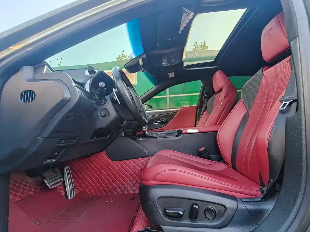 Lexus ES 2021 из CN, фото 4