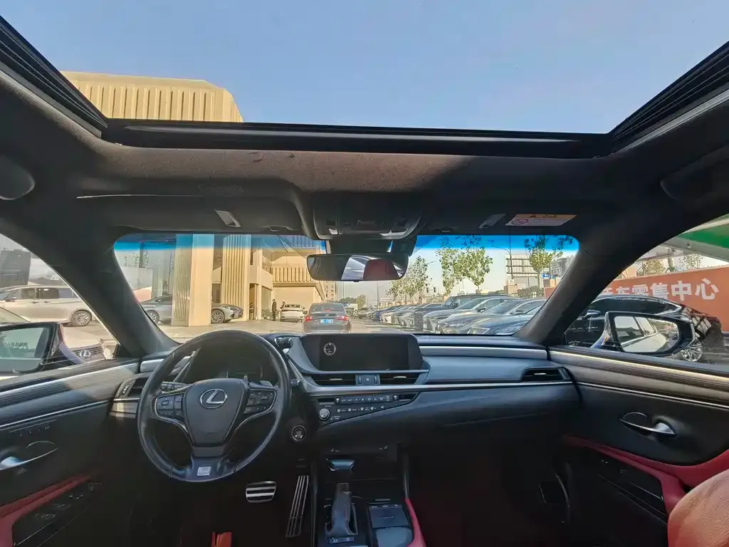 Lexus ES 2021 из CN, фото 6