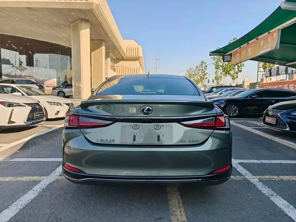 Lexus ES 2021 из CN, фото 9