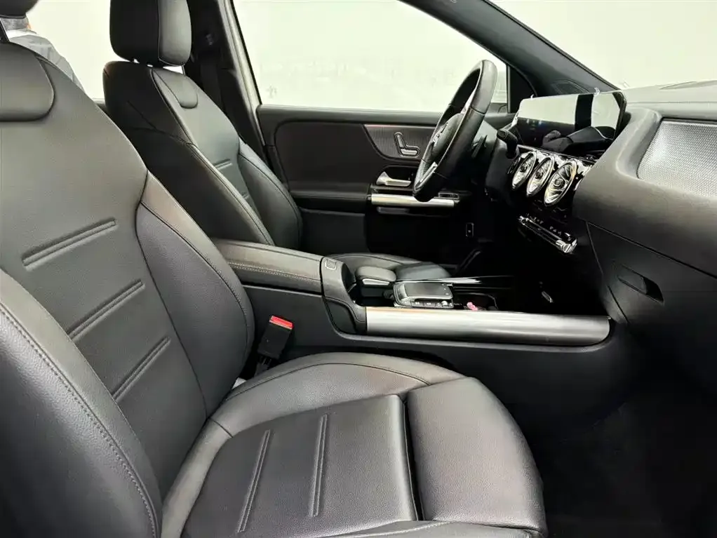 Mercedes-Benz GLA 2023 из CN, фото 2