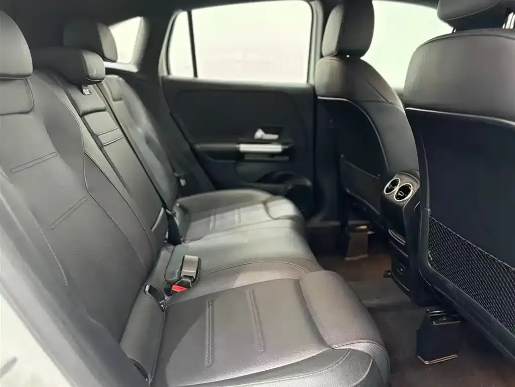 Mercedes-Benz GLA 2023 из CN, фото 9