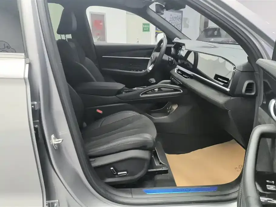 Geely Xingyue L 2024 из CN, фото 8