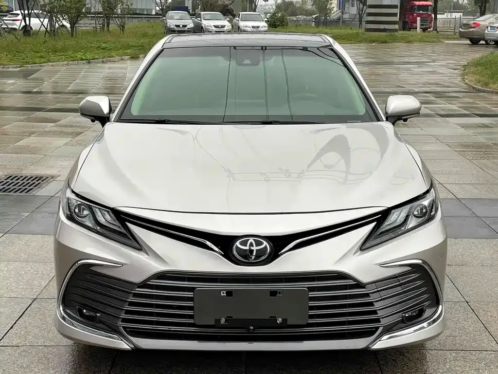 Toyota Camry 2023 из CN, фото 2