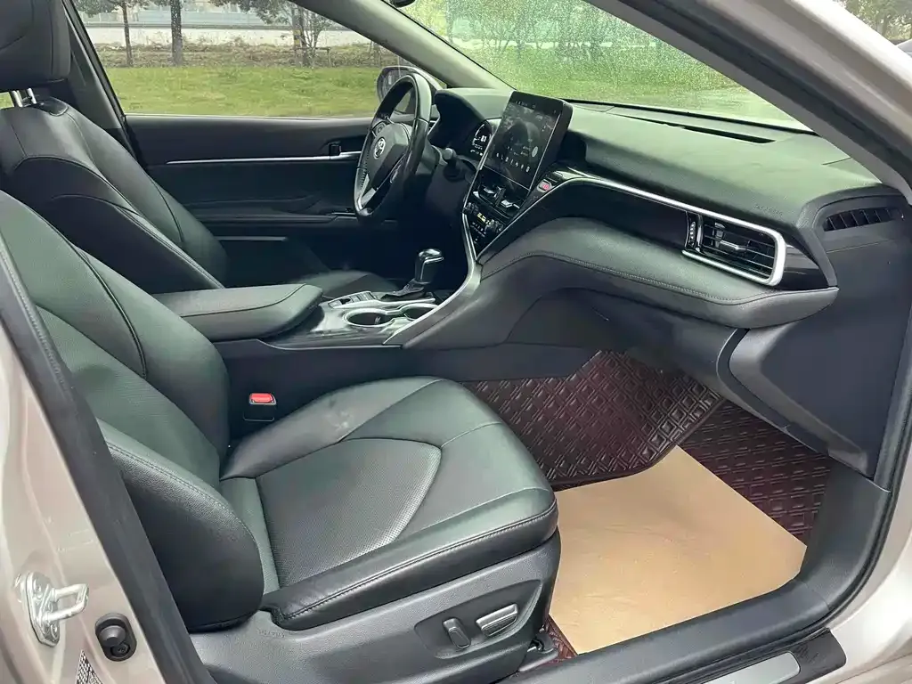 Toyota Camry 2023 из CN, фото 5