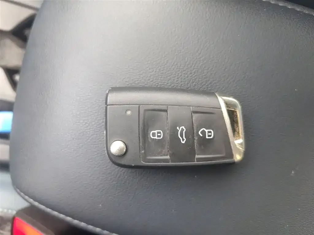 Volkswagen Tharu 2024 из CN, фото 9