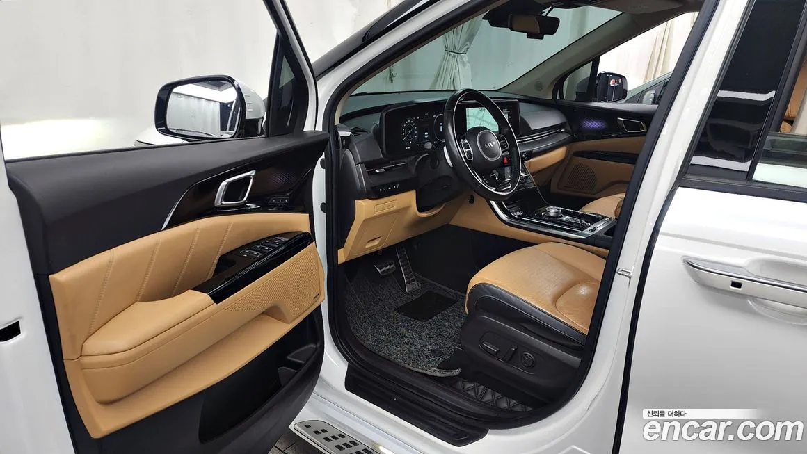 Kia Carnival — фото 10