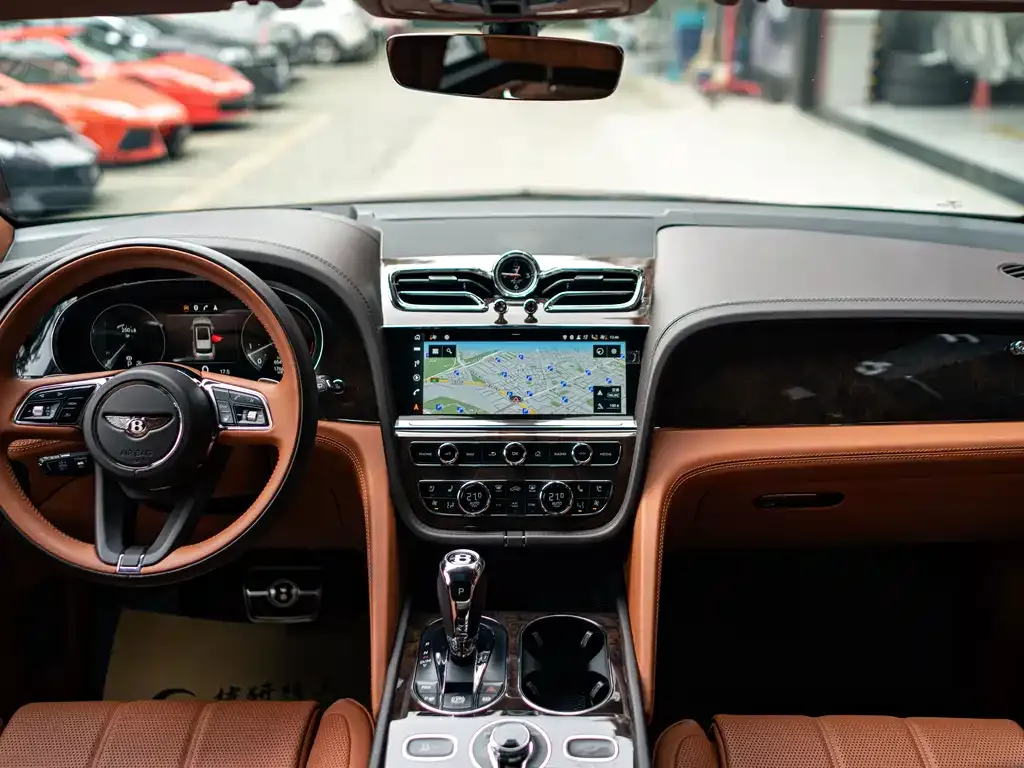 Bentley Bentayga 2022 из CN, фото 4