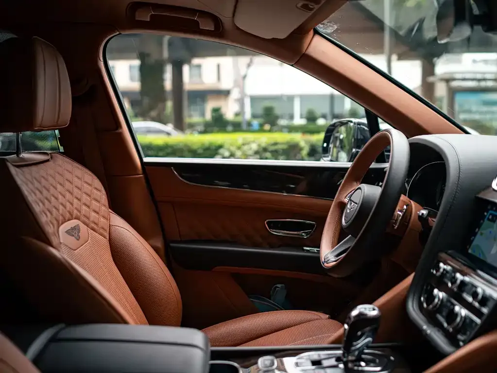 Bentley Bentayga 2022 из CN, фото 6
